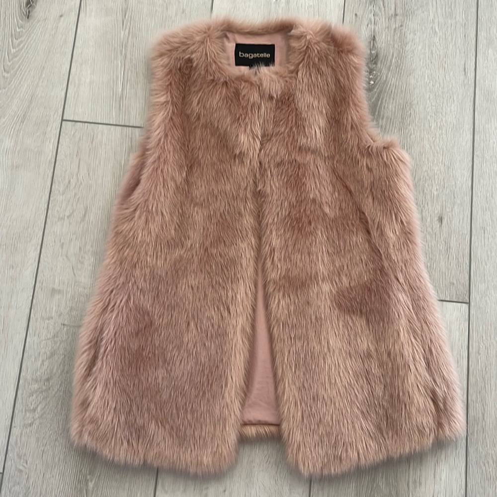 Women’s Faux Fur Vest size M